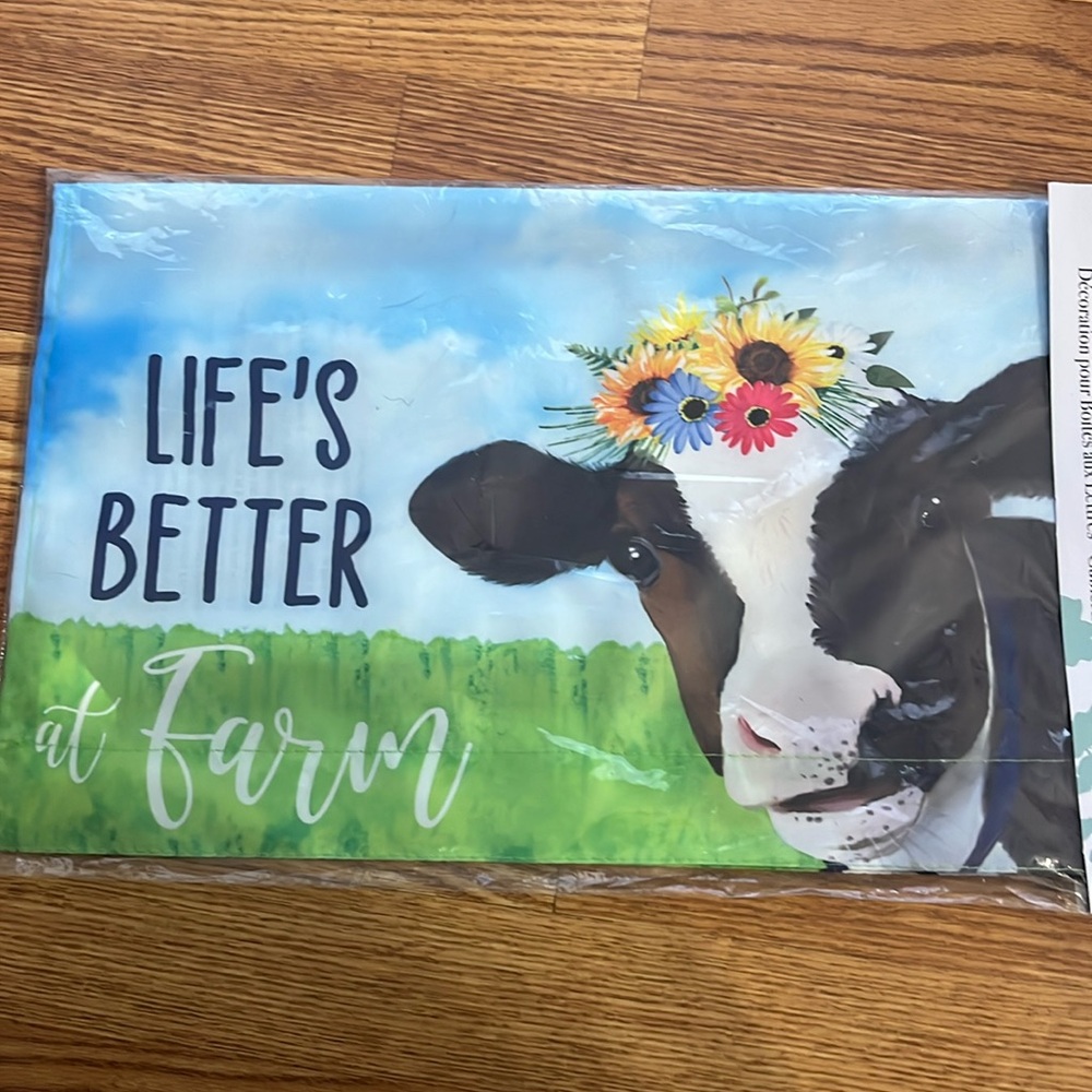 Mailbox Cover 
Life’s Better at Farm